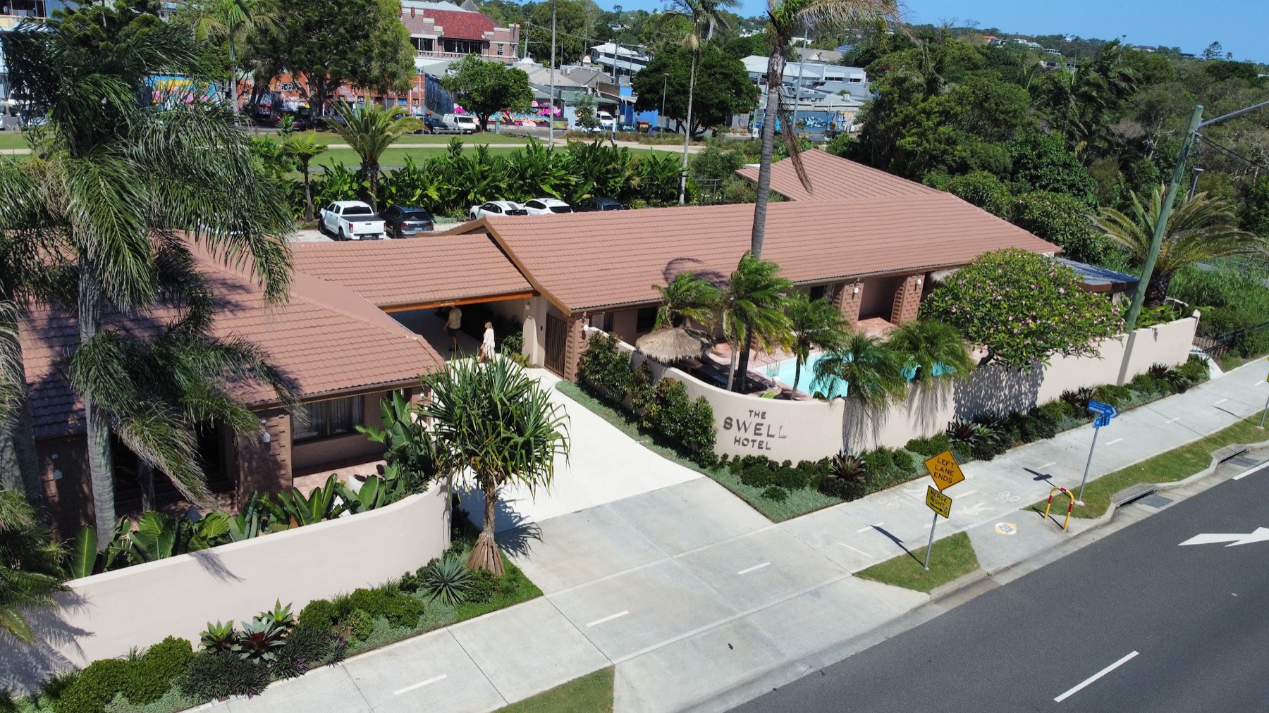 The Swell Hotel — vista aérea del hotel completo, Byron Bay