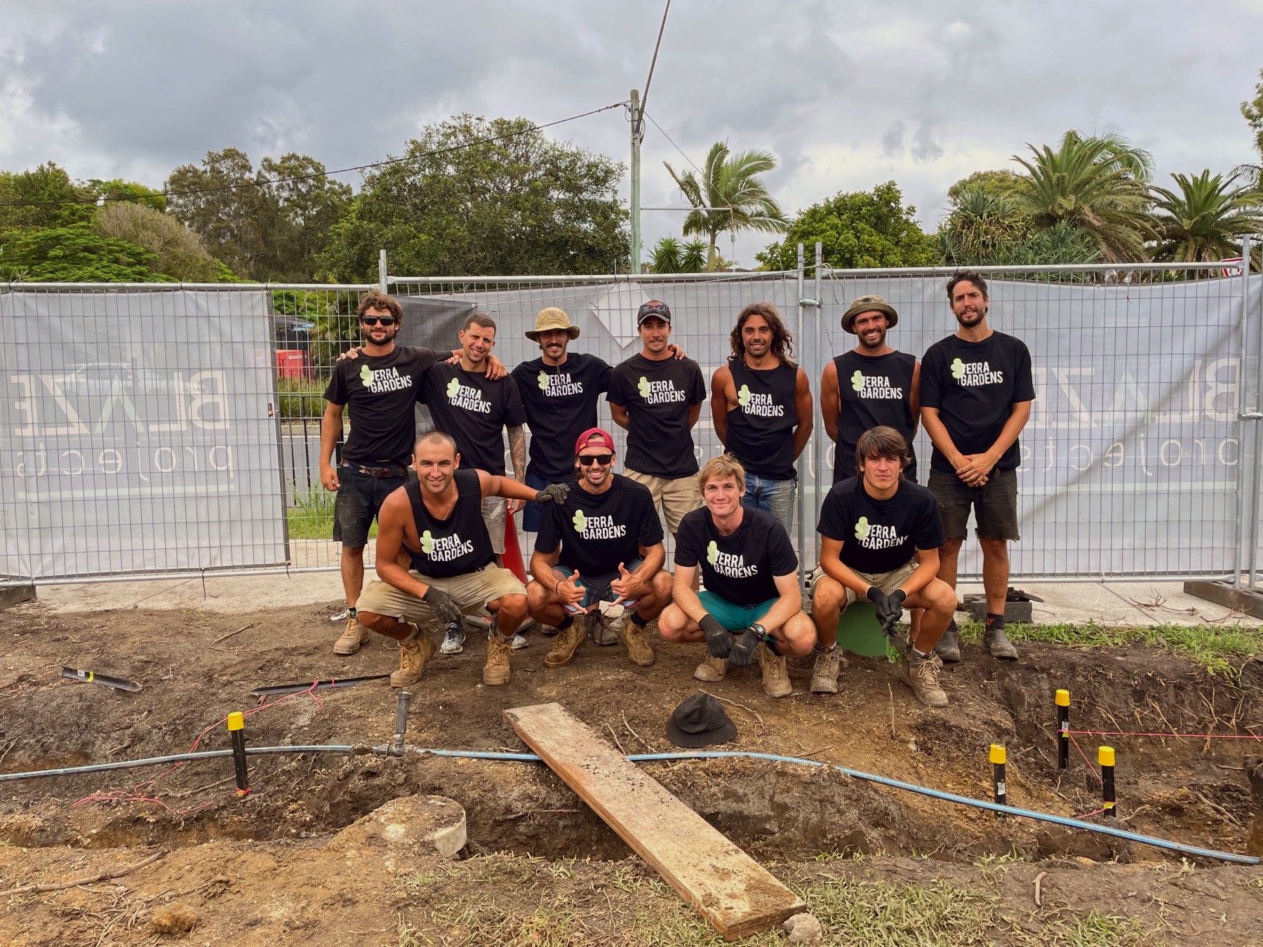 Equipo de Terra Gardens en obra